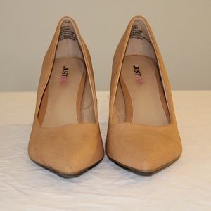 Neutral/Tan Stiletto's
